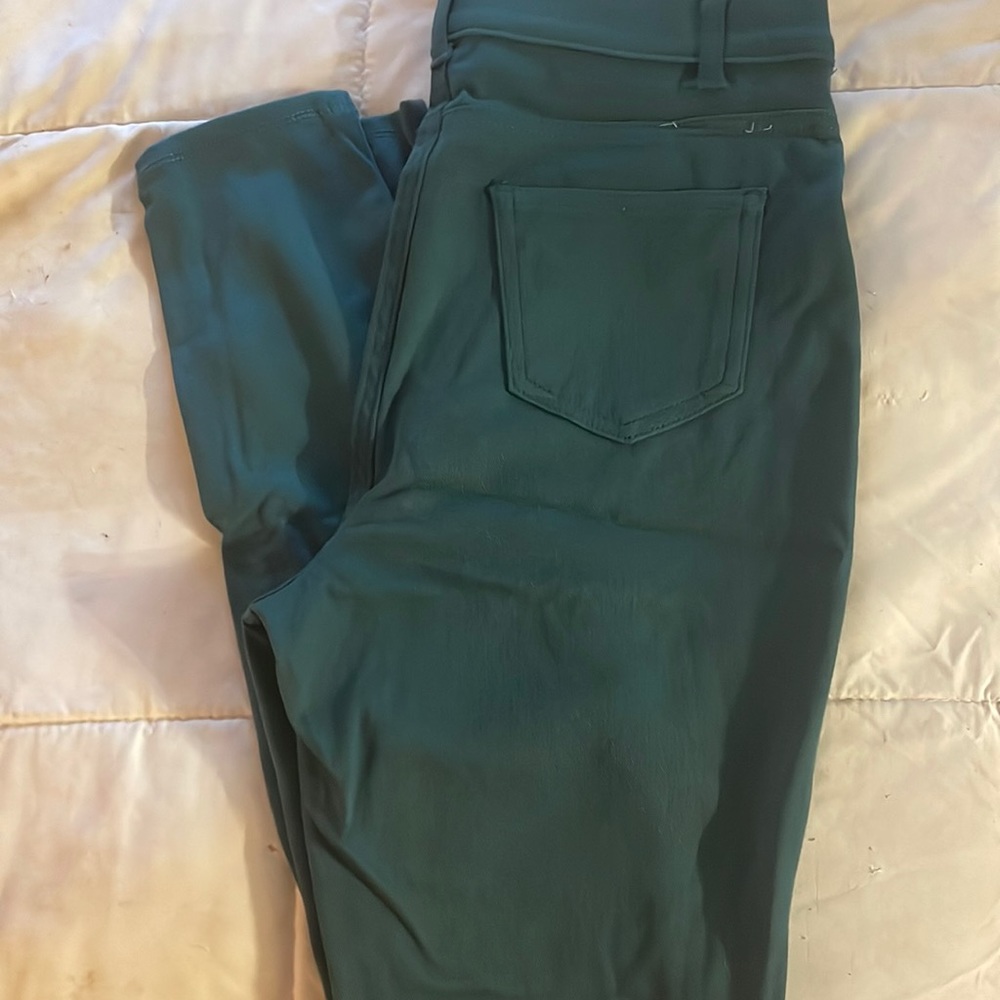 True and time New never worn size medium